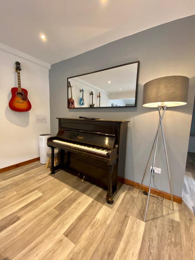 3 Sheraton Apartments Форт-Вільям Екстер'єр фото